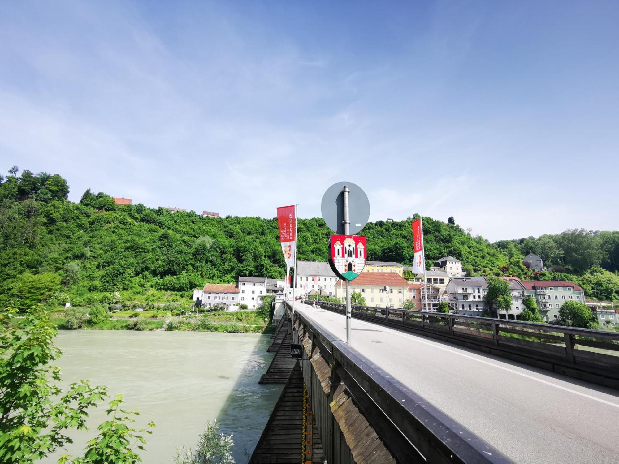 Haus Der Begegnung Heilig Geist Hotel Burghausen Exterior photo
